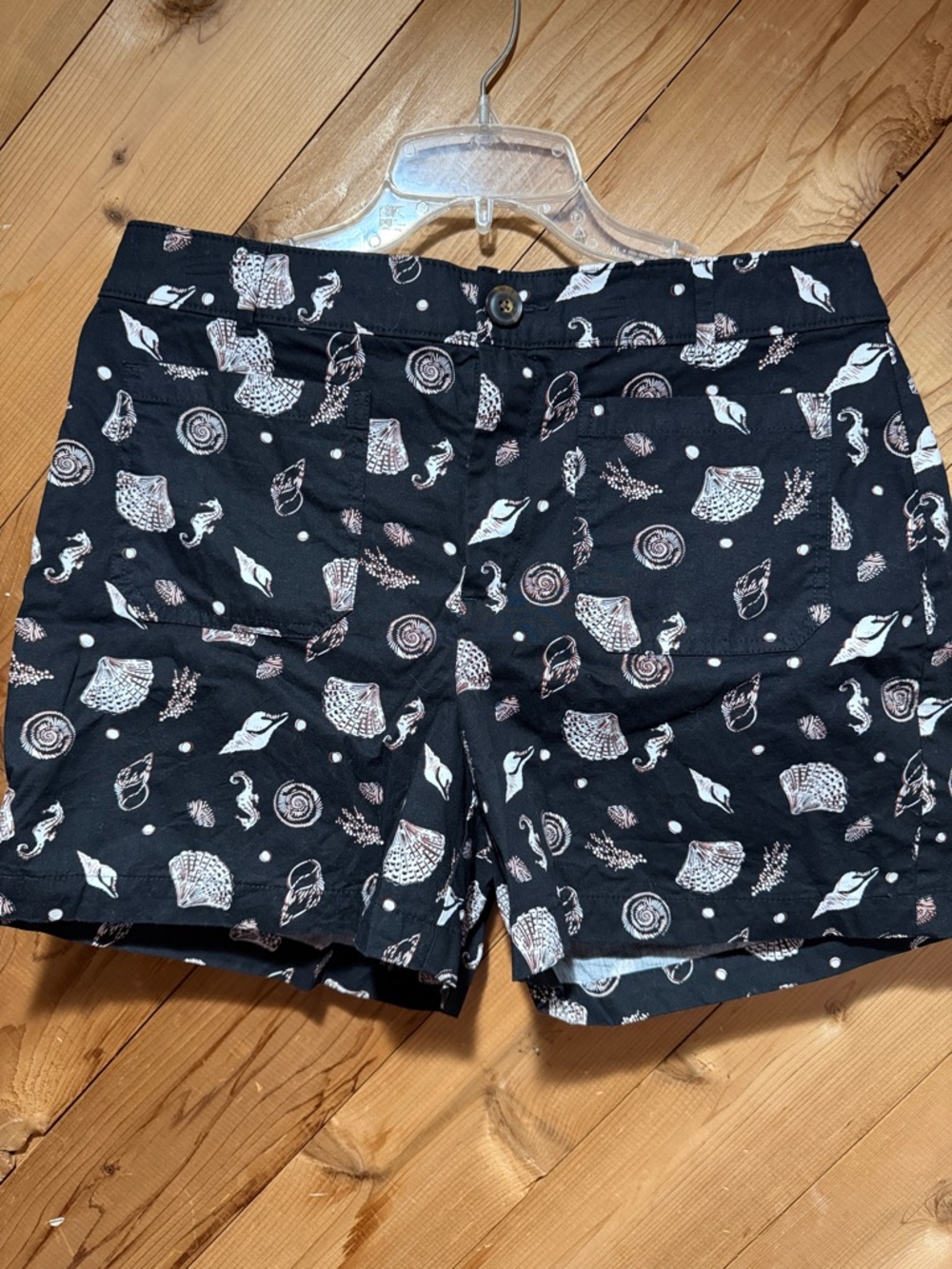 LOFT Black Shell-Print Women’s Shorts
